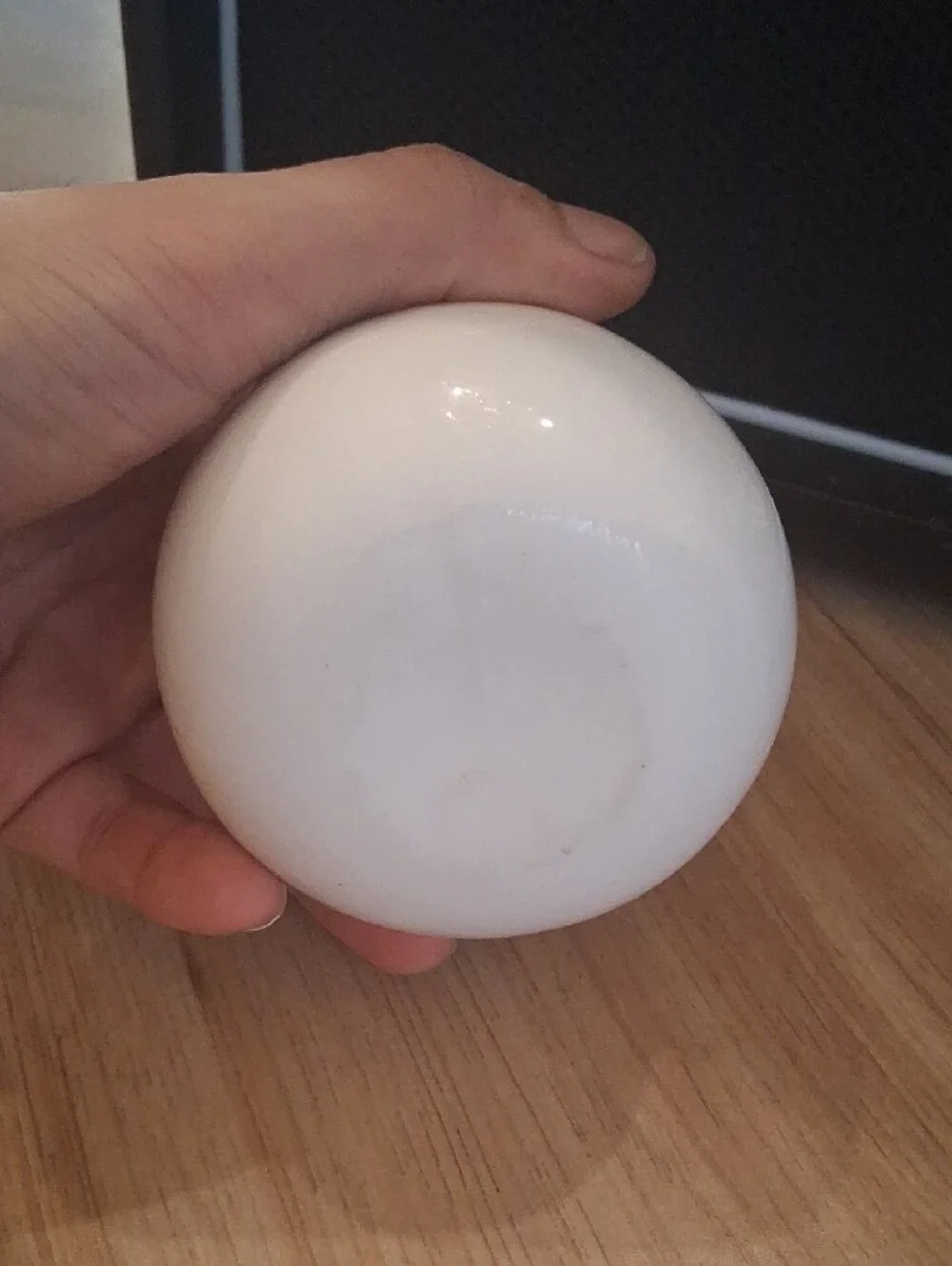 N/A white ceramic